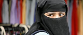 يجب إنهاء انفصال نساء المسلمين في مجتمعات المملكة المتحدة – كاميرون