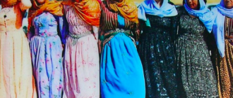 ٩. جنوب شرق أناضول: ملابس نسائية تقليدية.